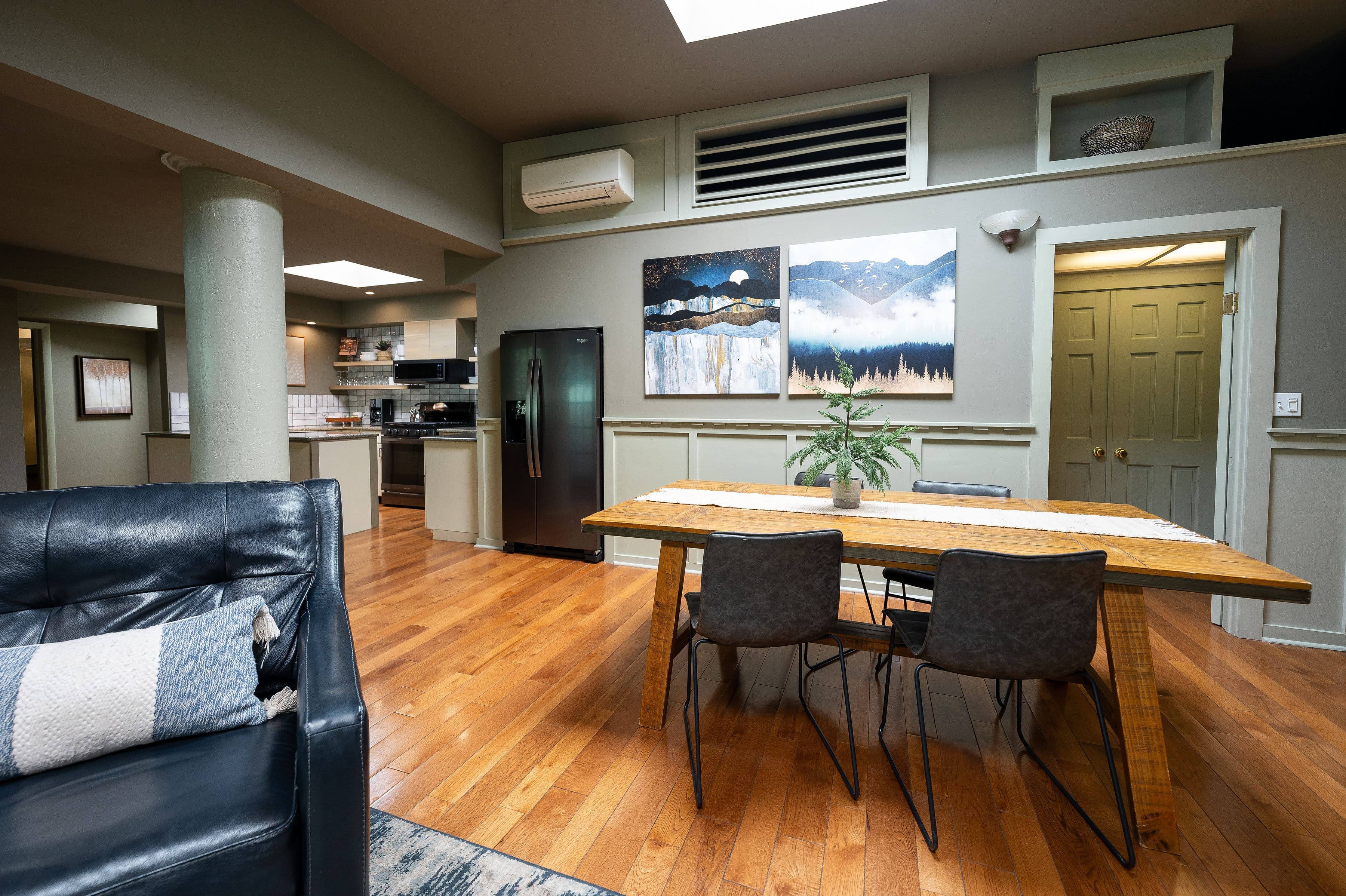 Dining area off to the side of kitchen
