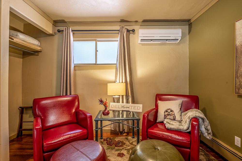 Guest Rooms - Red Leather Chairs